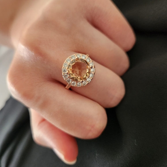 Charm Rose Gold Cocktail Ring - Picture 5 of 5